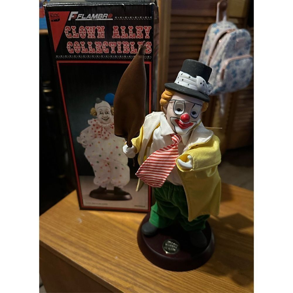 Flambro Circus World Museum Mechanical Movement Clown Grotesque Musical Song